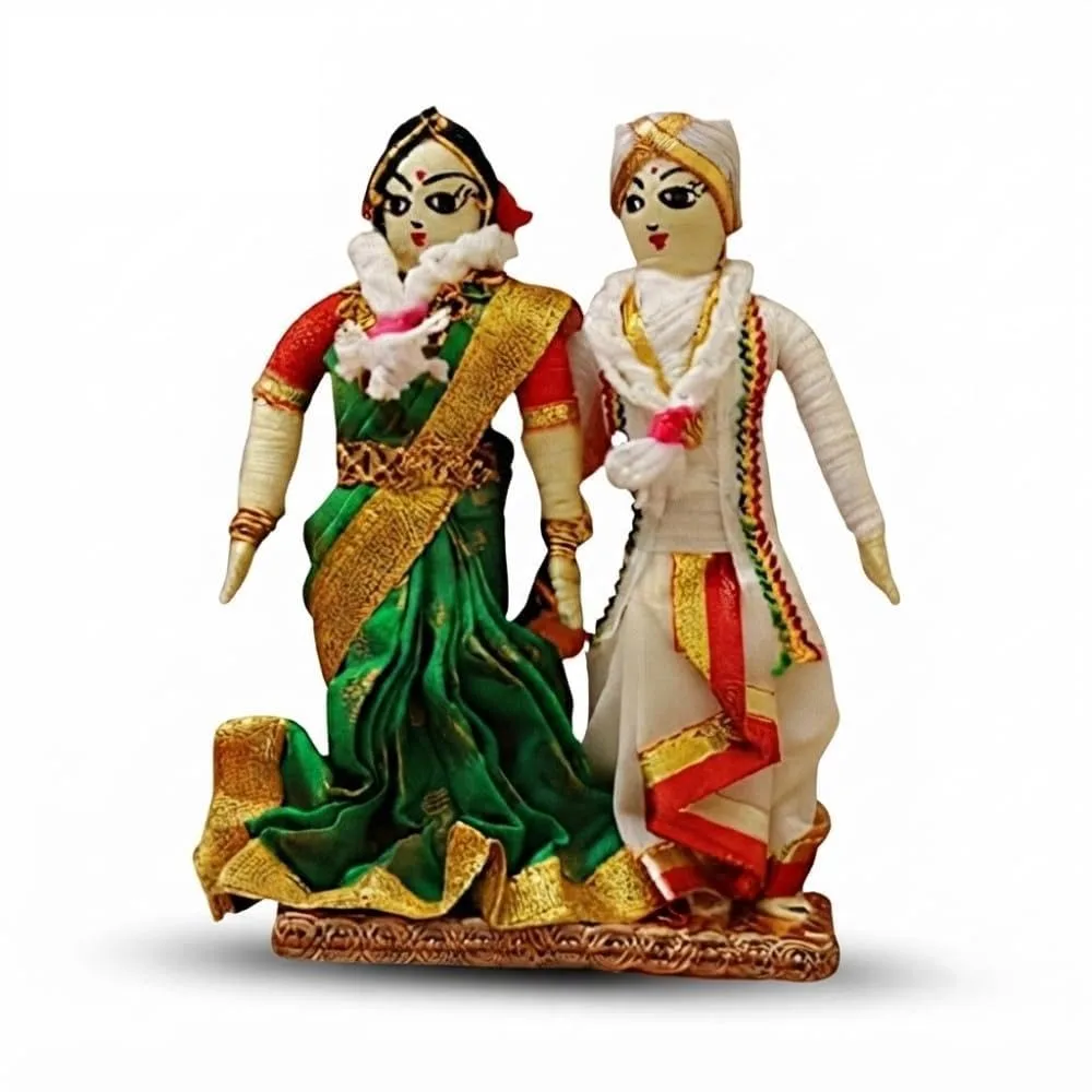 Traditional Indian Married Bride & Groom Toy Set – Ideal for Home Decor, Wedding Decoration, and Kids Toys, Bride & Groom Set, Cultural Indian Wedding Gift, Perfect for Festivals, Pack of 1
